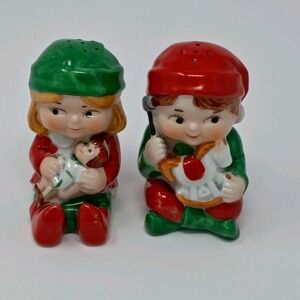 Vintage Santas Helpers Salt And Pepper Shaker Figurines 80s Avon Elves Christmas